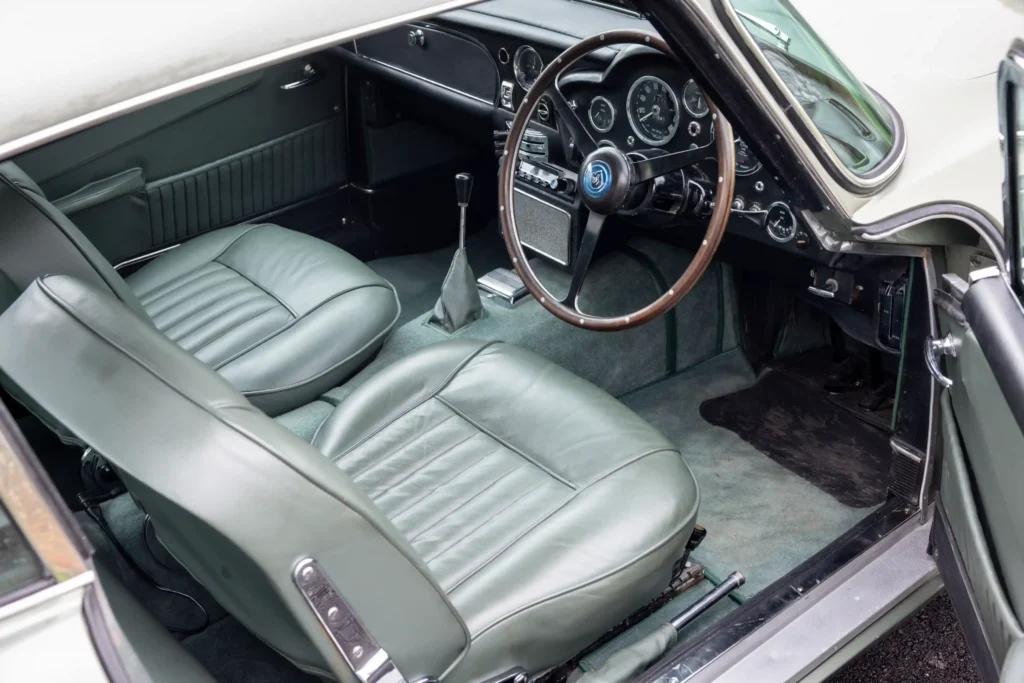 A 1964 Aston Martin DB5, made famous by James Bond, is up for auction in Berkshire for £425,000. With its 4.0-litre engine and elegant design, this classic car is a collector's dream.