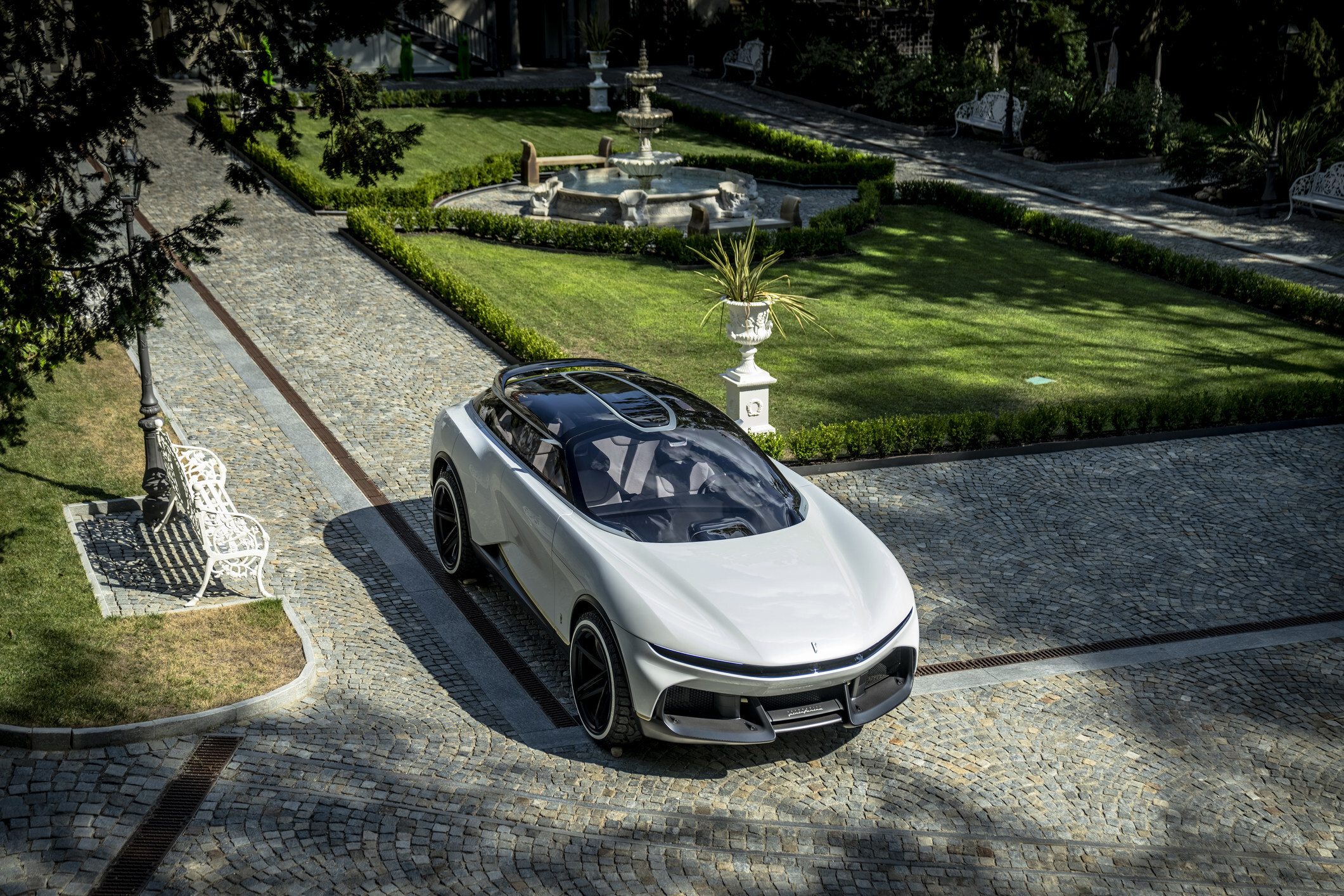 Automobili Pininfarina's award-winning PURA Vision electric Luxury Utility Vehicle debuts at Concorso d’Eleganza Villa d’Este, showcasing innovative design and technology on May 24-26, 2024.