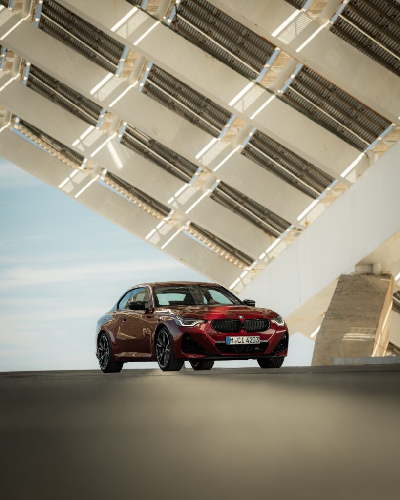 The BMW 2 Series Coupé stands out in the compact segment with sporty flair, precise dynamics, and premium features. Now more appealing with a refreshed design, enhanced equipment, and advanced digitalization.