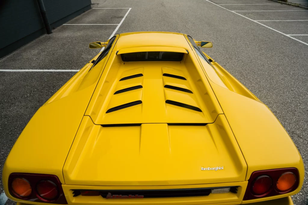 A rare 1994 Lamborghini Diablo, once owned by tennis legend Thomas Muster, is up for auction at £253,000. With only 5,470 miles, this iconic 90s supercar boasts a 5.7L V12 engine.