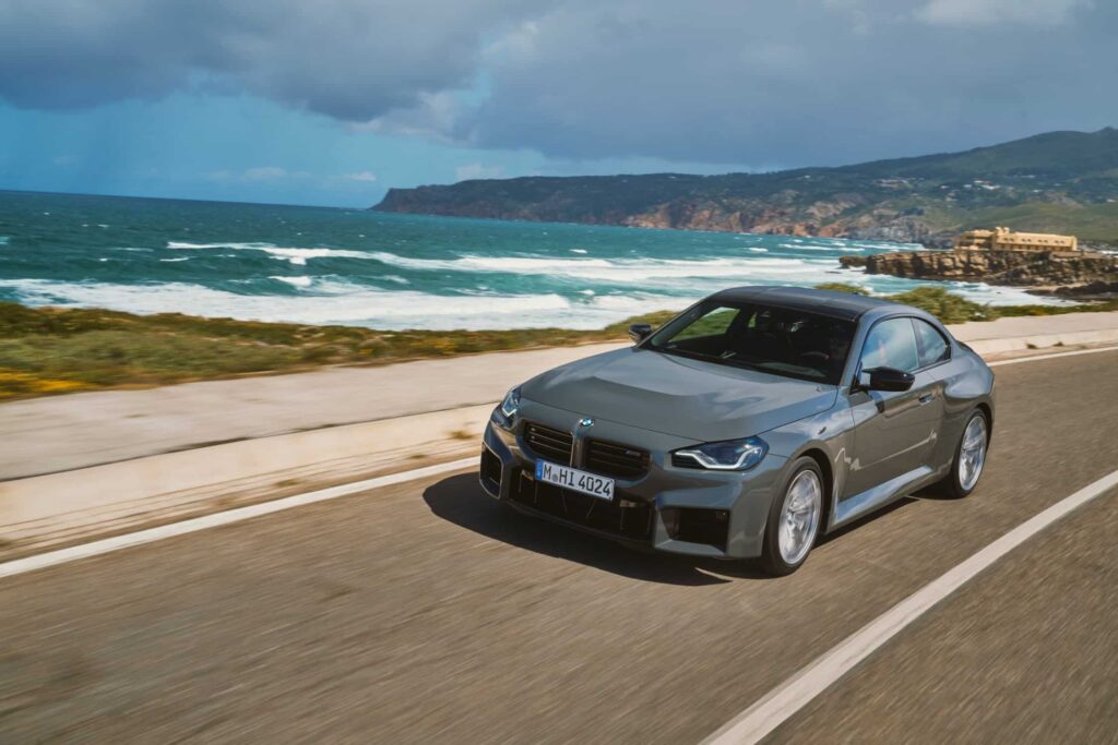 The new BMW M2 raises the bar for compact high-performance sports cars with more power, striking design, enhanced features, and advanced digitalization for an exhilarating driving experience.