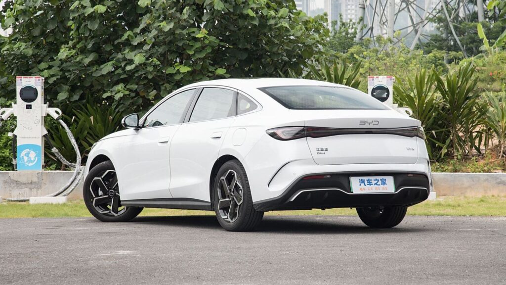 BYD's new Qin L and Seal 06 hybrids offer a 1,300-mile range, double that of current models. These cars aim to challenge Volkswagen and Toyota, reshaping the hybrid market.
