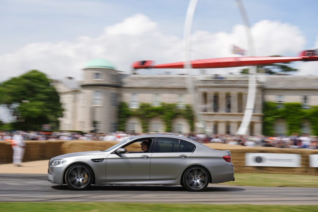 BMW will debut the seventh-generation BMW M5 at Goodwood Festival of Speed 2024, featuring a hybrid system with 727 hp. BMW X3 also premieres, showcasing innovation and performance.