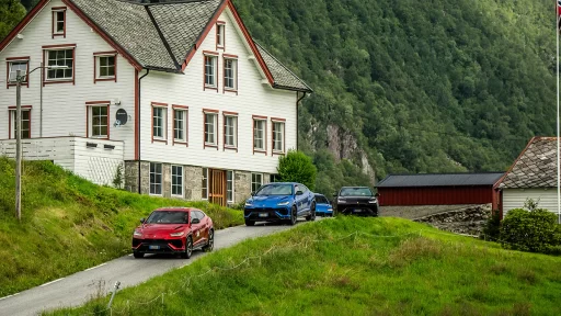 In July 2024, Lamborghini's Esperienza Avventura Norway took owners and guests on an exclusive journey through Norway's stunning landscapes, rich culture, and exquisite cuisine, featuring the dynamic Urus S Super SUVs.