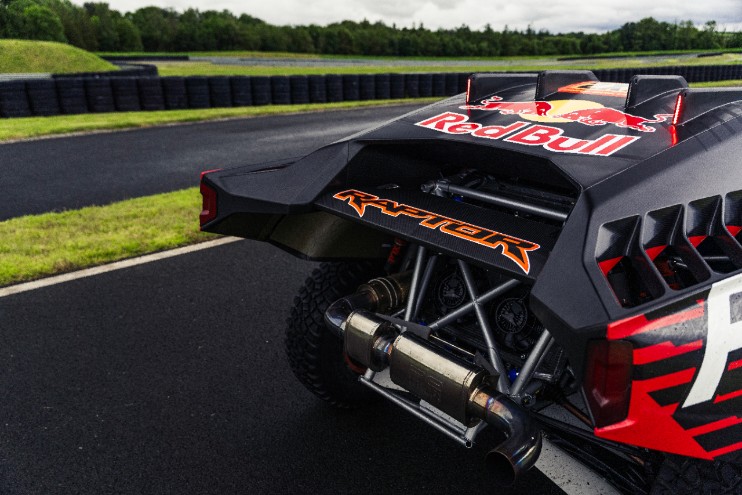 Ford Performance debuts the Raptor T1+ at Goodwood Festival of Speed, designed for the Dakar Rally with advanced suspension, a powerful V8 engine, and rugged off-road capabilities.