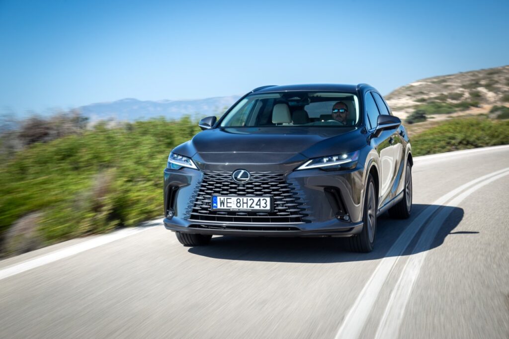 KINTO One financed 1,431 Lexuses in the first half of 2024, a 60% increase. The RX model led with a 219% rise. Flexible, low-cost financing boosts Lexus's Polish market success.