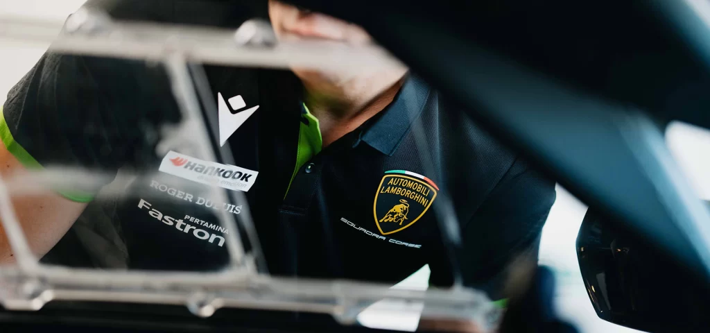 Automobili Lamborghini and Macron join forces to outfit Squadra Corse for three seasons, combining high-tech functionality and Italian style in their new partnership.