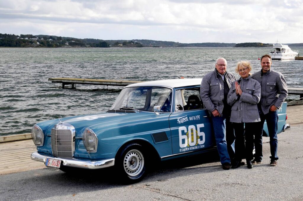 Ewy Rosqvist, trailblazing motorsport figure and former Mercedes-Benz racing driver, passed away at 94. Known for her achievements and influence on women in motorsport, she will be fondly remembered.