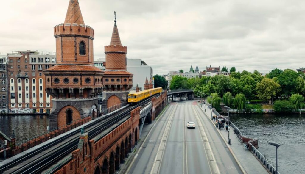 Explore Berlin in a Polestar 2 on a single charge. From historic landmarks to vibrant culture, join us for a thrilling one-day adventure through Germany's dynamic capital.