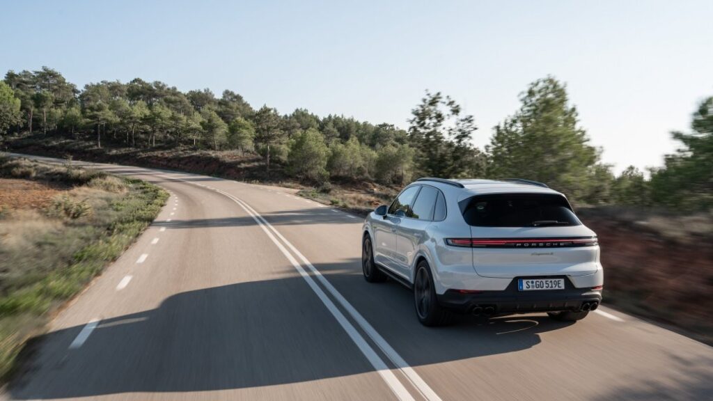 Porsche Engineering enhances the new Porsche Cayenne with seamless hardware and software integration, advancing the propulsion system and chassis for an unmatched driving experience.