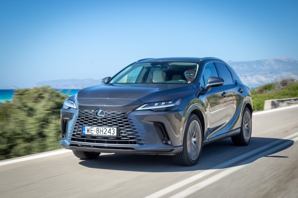 Lexus achieves remarkable growth in Poland with 7,068 vehicle registrations in the first half of 2024, a 26% increase. June sets a new monthly record with 1,500 registrations, reflecting the brand's strong market presence.