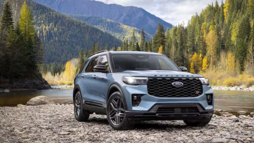 In 1990, Ford Explorer revolutionized family vehicles. Now, with major updates for 2025, the Explorer aims to reclaim the top spot among SUVs with improved interiors, technology, and performance.