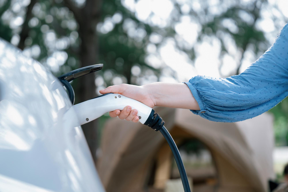 Toyota invests in IONNA, joining seven automakers to expand a high-powered EV charging network in North America, adding 30,000 DC fast charge ports by 2030 for Toyota and Lexus customers.