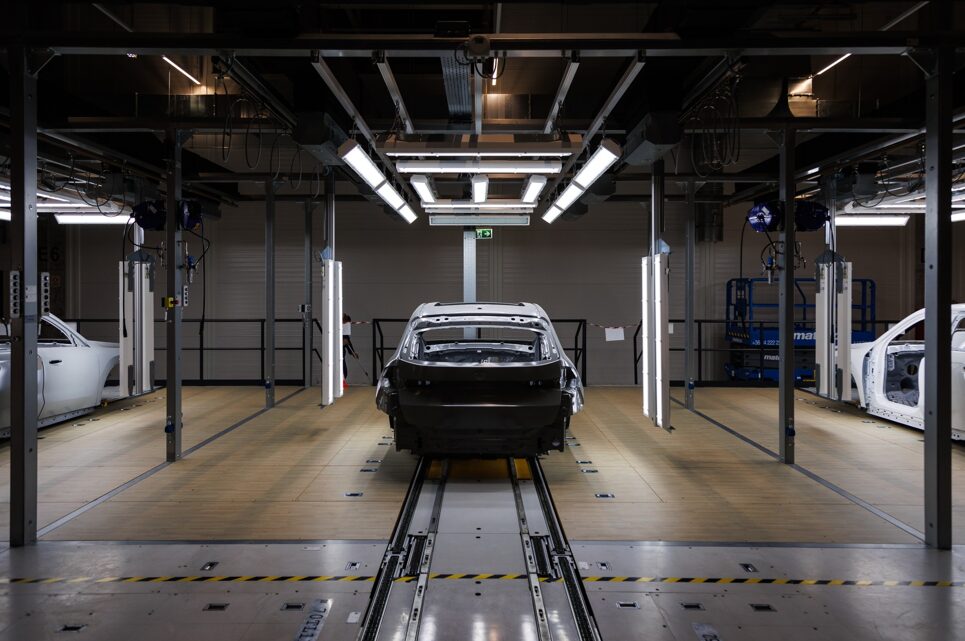 BMW Group’s new Debrecen plant debuts a fossil fuel-free paint shop, showcasing advanced eco-friendly technologies that reduce environmental impact and set a new standard for sustainable production.