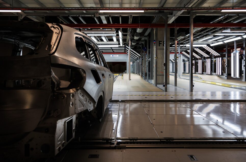 BMW Group’s new Debrecen plant debuts a fossil fuel-free paint shop, showcasing advanced eco-friendly technologies that reduce environmental impact and set a new standard for sustainable production.