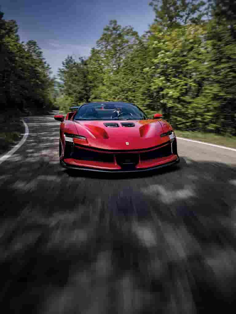 Fresh from his F1 debut, Ferrari Driver Academy’s Oliver Bearman takes the SF90 XX Spider for a thrilling test drive through the scenic roads of Emilia-Romagna.