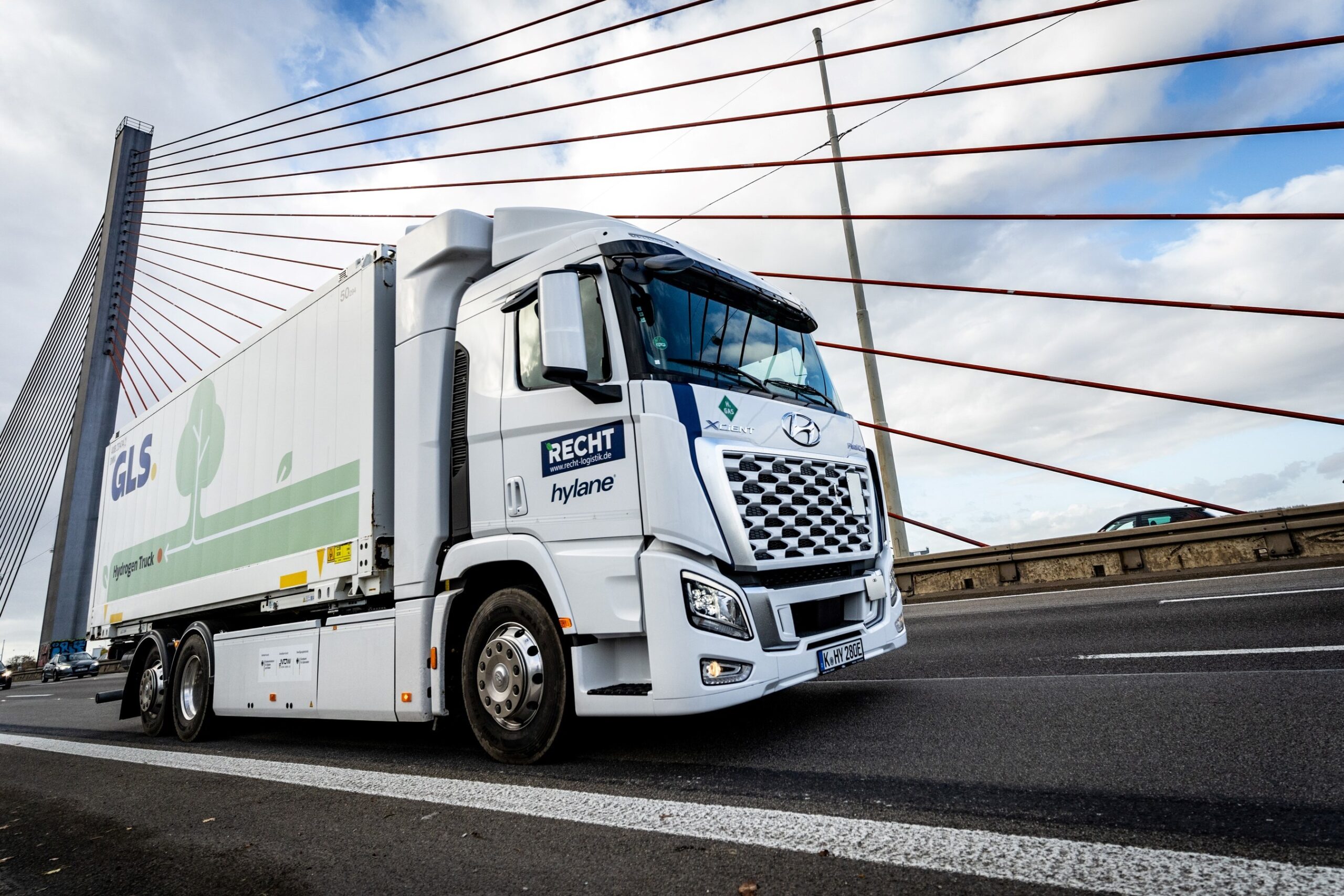 GLS completes a 30,000 km evaluation of the Hyundai Xcient hydrogen fuel cell truck with Allison transmission in Germany, marking a key advancement in eco-friendly logistics.