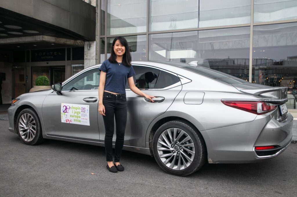 Lexus partners with the 20th "Chopin and His Europe" Festival, providing luxurious hybrid models to transport top musicians, underscoring its commitment to supporting cultural events.