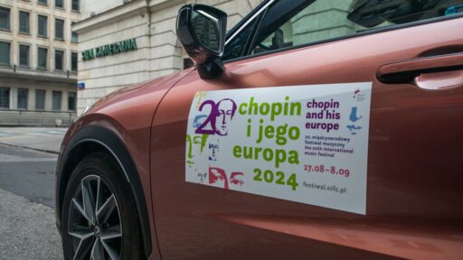 Lexus partners with the 20th "Chopin and His Europe" Festival, providing luxurious hybrid models to transport top musicians, underscoring its commitment to supporting cultural events.