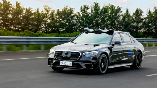 Mercedes-Benz is the first international carmaker approved for Level 4 automated driving tests on Beijing’s urban roads and highways, advancing its leadership in autonomous driving technology.