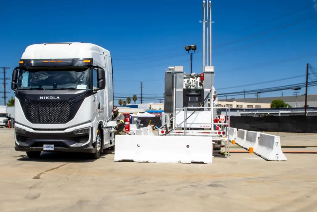 Nikola launches a new HYLA hydrogen refueling station in Santa Fe Springs, California, enhancing support for hydrogen fuel cell trucks and advancing zero-emission transportation.