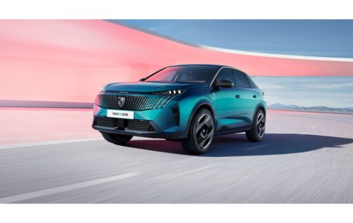 The PEUGEOT E-3008 records 50,000 orders in two months, with 25% for the electric version. Launched in Europe, this fastback SUV boasts a next-gen i-Cockpit® and up to 680km range.