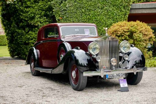 Launched in 1936, the Rolls-Royce Phantom III, powered by a V12 engine and designed by Sir Henry Royce, set new standards for luxury, performance, and technical innovation in the marque’s history.