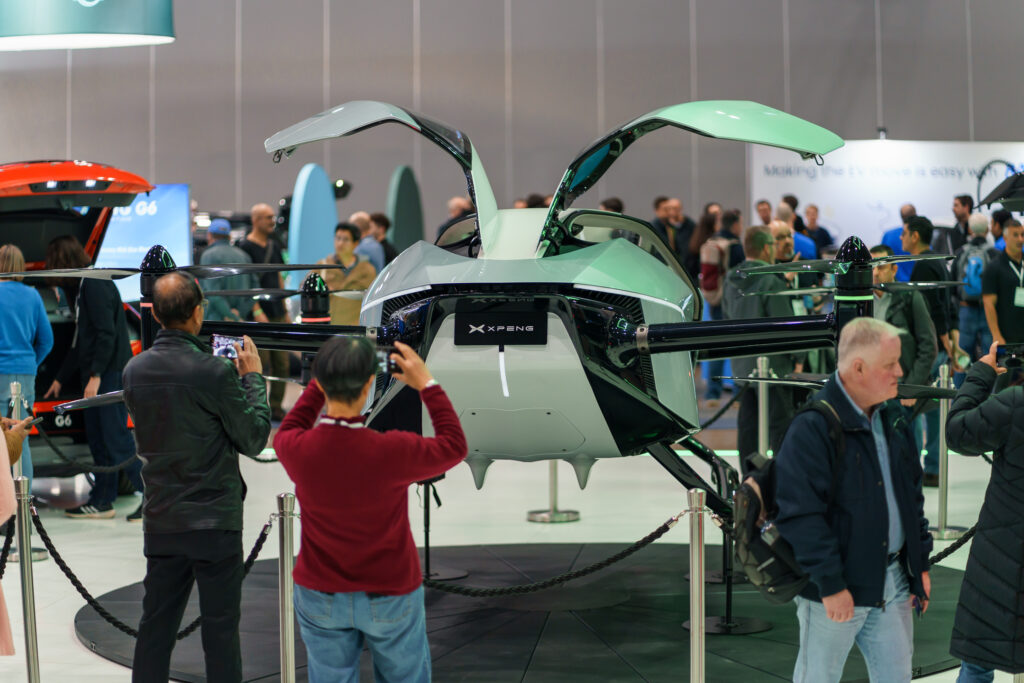 XPENG Motors made a significant debut in Australia at the Melbourne Electric SUV Expo, unveiling its innovative electric vehicles, including the groundbreaking AEROHT X2 flying car.