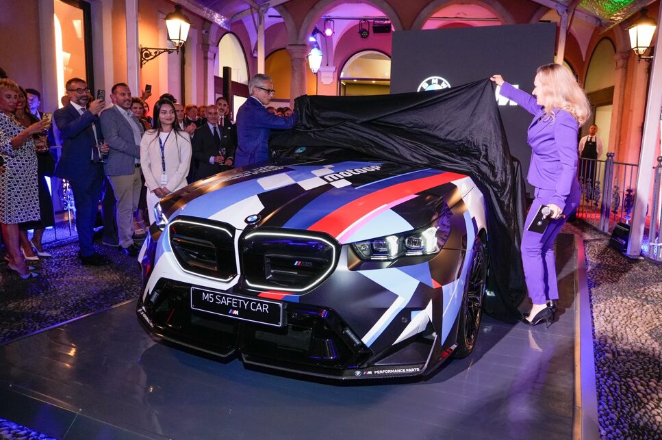 BMW M unveils the hybrid-powered BMW M5 MotoGP™ Safety Car, delivering 727 hp and debuting at Misano Grand Prix. It features race-inspired design and advanced safety technology.