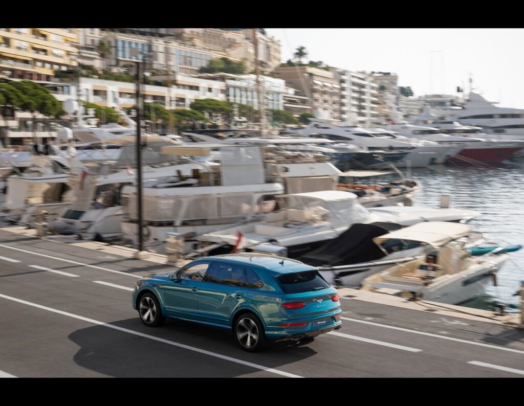 Bentley introduces the Bentayga EWB Azure Riviera Collection, a bespoke model inspired by the elegance and tranquility of luxury yachting, featuring exclusive design and craftsmanship.