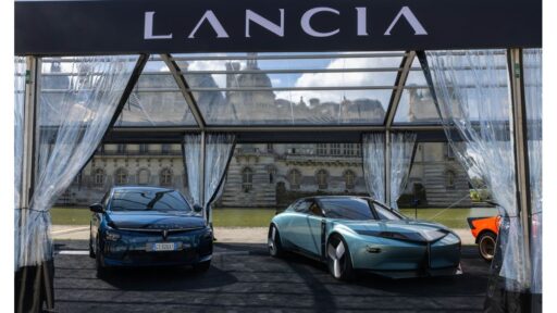 The Lancia Pu+Ra HPE concept car wins Best of Show at Chantilly Concours 2024, spotlighting Italian automotive elegance and innovation in a prestigious event showcasing the world's finest cars.