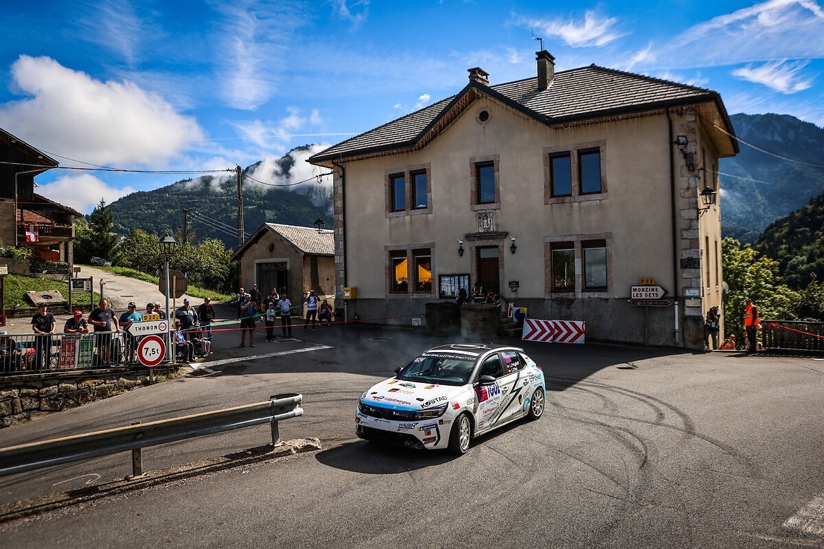 Austrian Luca Pröglhöf is set to potentially clinch the ADAC Opel Electric Rally Cup 2024 title at the penultimate round in Vendôme, with just a six-point lead needed to secure victory.