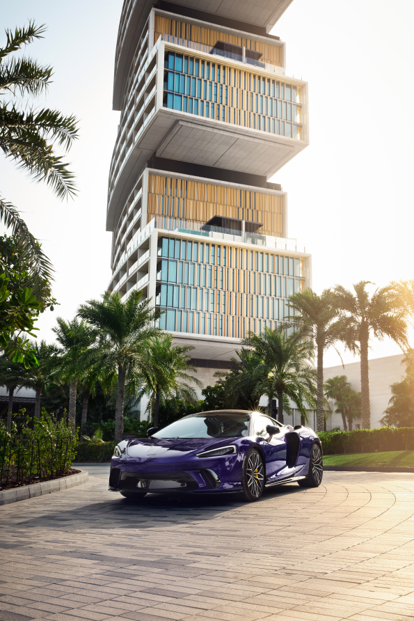 McLaren GTS debuts in the Middle East, delivering stunning supercar performance with a 4.0L V8 engine, 635PS, and a luxurious interior, perfect for both daily driving and thrilling adventures.