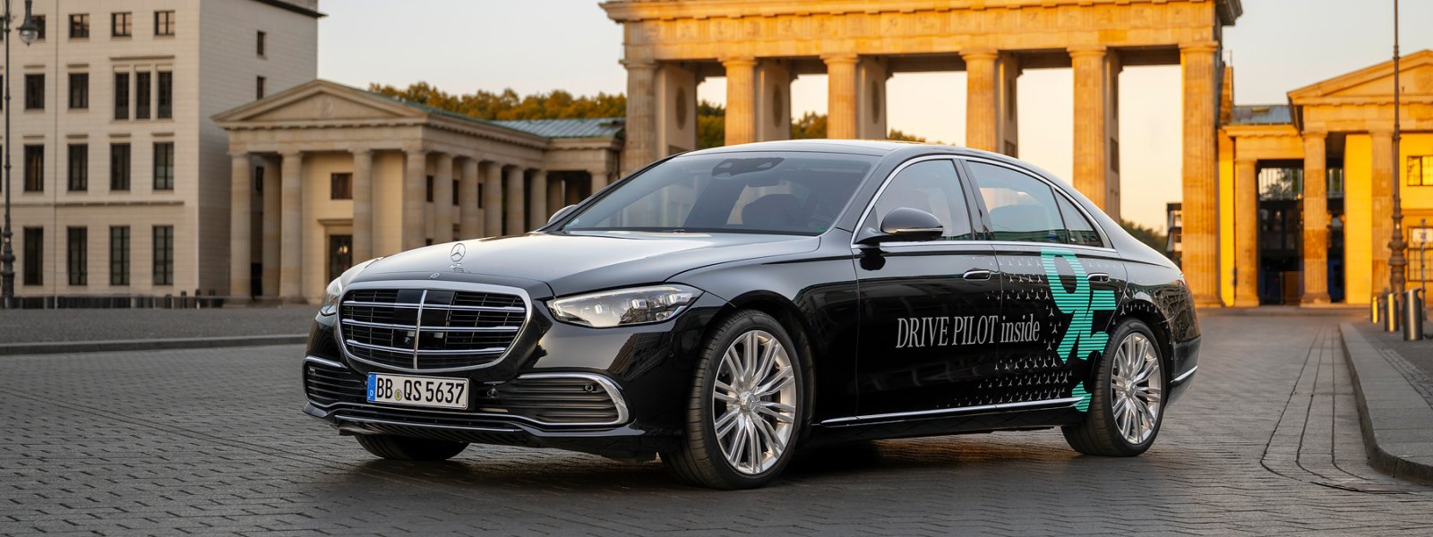 Mercedes-Benz enhances its DRIVE PILOT system (Level 3) to enable automated driving at up to 95 km/h, offering free upgrades via OTA updates or workshop visits with no hardware changes.