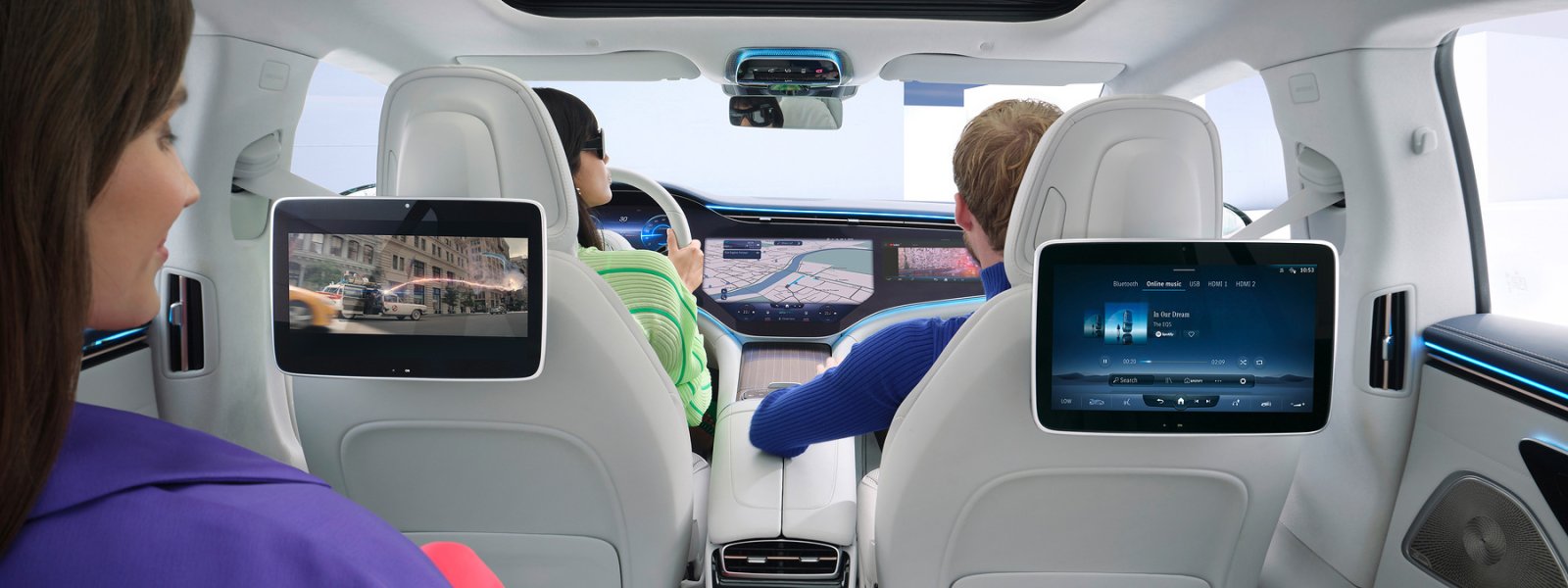 Mercedes-Benz introduces RIDEVU, an in-car entertainment service by Sony Pictures, offering a high-quality movie experience on up to six screens, available through the MBUX system.