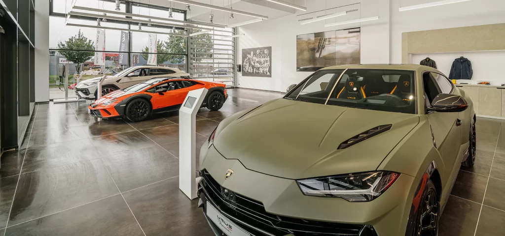 Lamborghini opens a new dealership in Hanover, featuring the brand’s latest models, hybrid innovations, and nearly limitless customization options in a modern 650-square-meter facility.