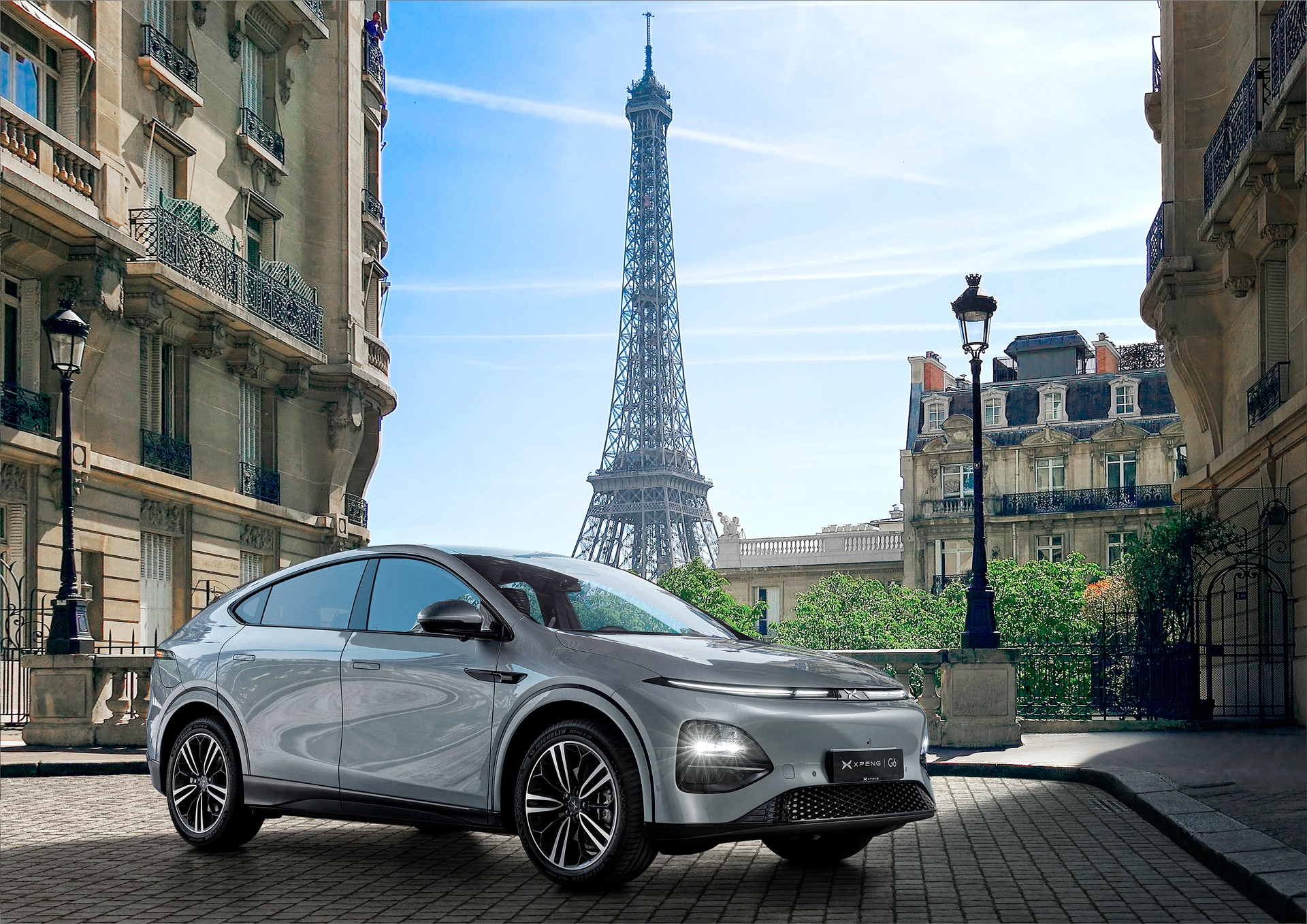 XPENG Motors will debut its latest AI-driven technologies, including the Tianji XOS 5.4 and smart cockpit, at the 2024 Paris Motor Show, showcasing innovative mobility solutions for Europe.