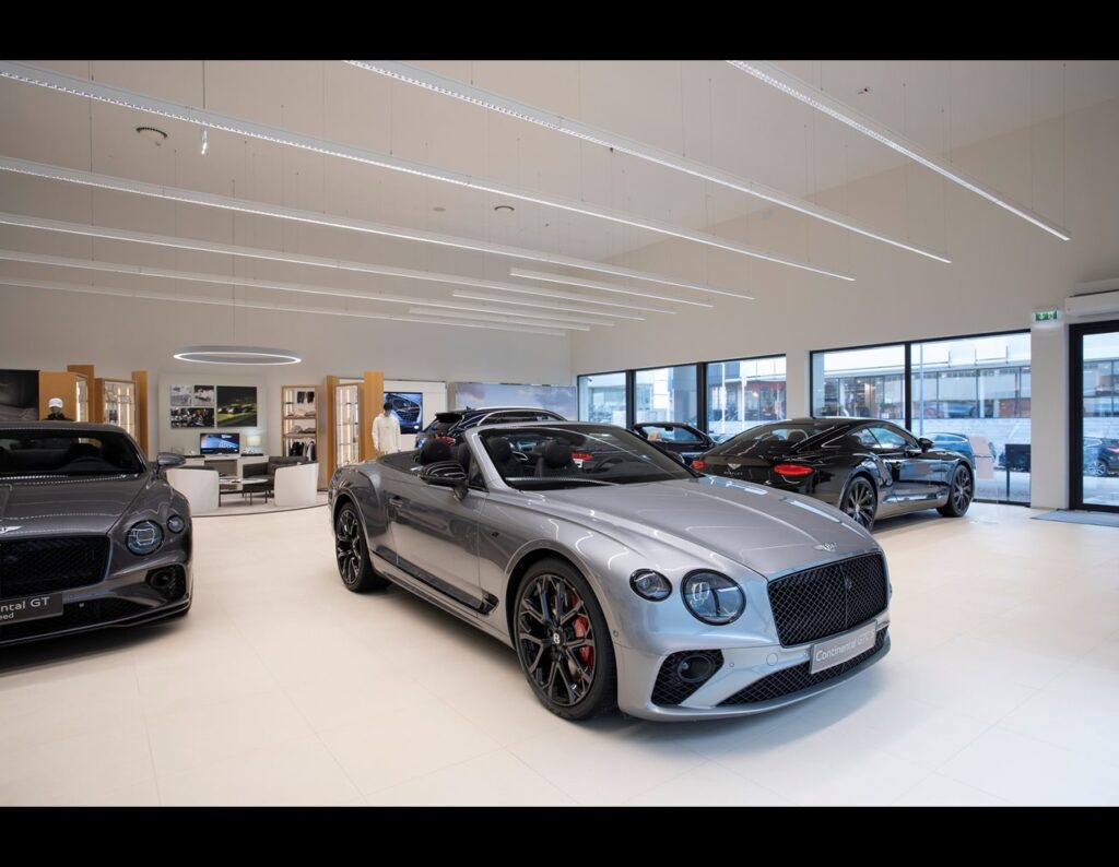 Bentley Motors debuts its new Porto showroom, offering luxury vehicle displays, bespoke customization, and the Portuguese launch of the Continental GT in a premier retail hub.