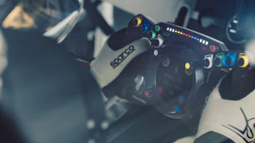 Fanatec unveils the Bentley GT3 steering wheel for sim racing, inspired by Bentley’s Pikes Peak GT3 car, featuring a self-levelling touchscreen, luxury design, and precision controls.