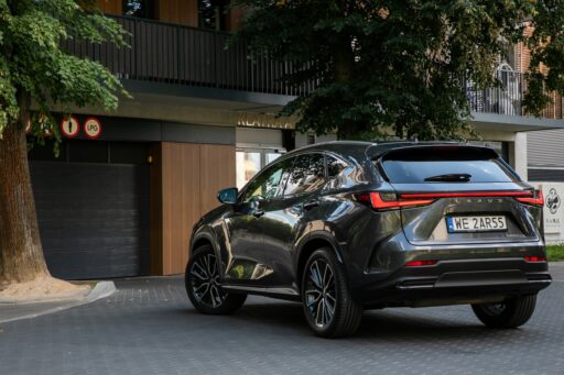 Lexus sees a 40% increase in fleet registrations in Poland after Q3 2024, driven by hybrid efficiency, flexible financing, and the popularity of models like NX, RX, UX, ES, and LBX.