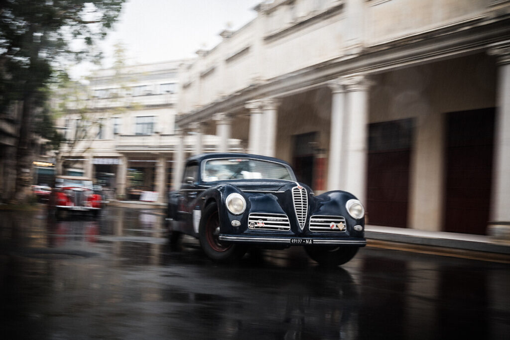 Alfa Romeo celebrates victory at the inaugural 1000 Miglia Experience China, with the Freccia d’Oro 6C 2500 Sport leading a race that honors its rich vintage racing legacy.