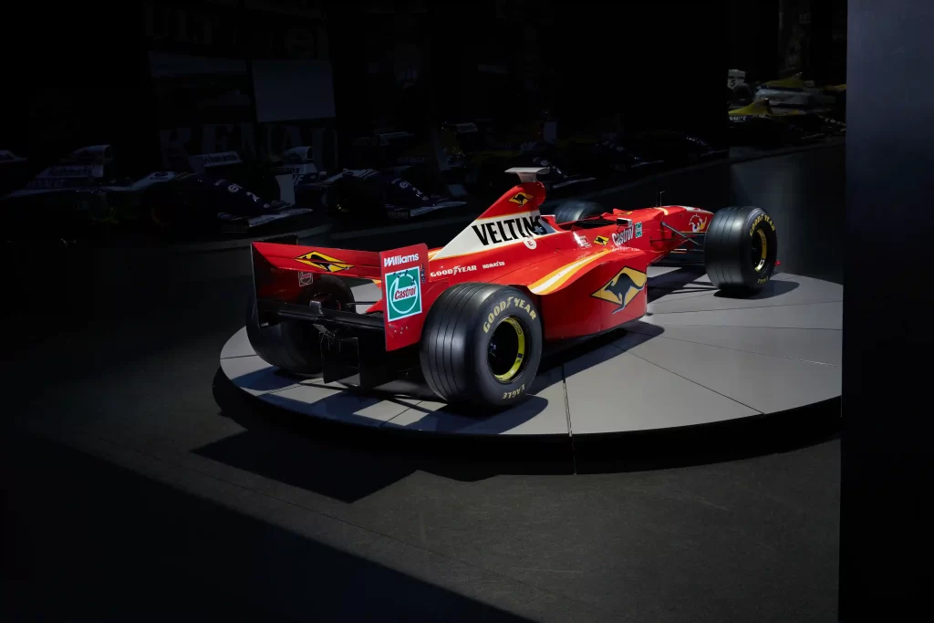 Legendary 1998 Williams FW20, raced by Jacques Villeneuve, heads to auction for £250,000; an iconic F1 car from a golden era, perfect for collectors.