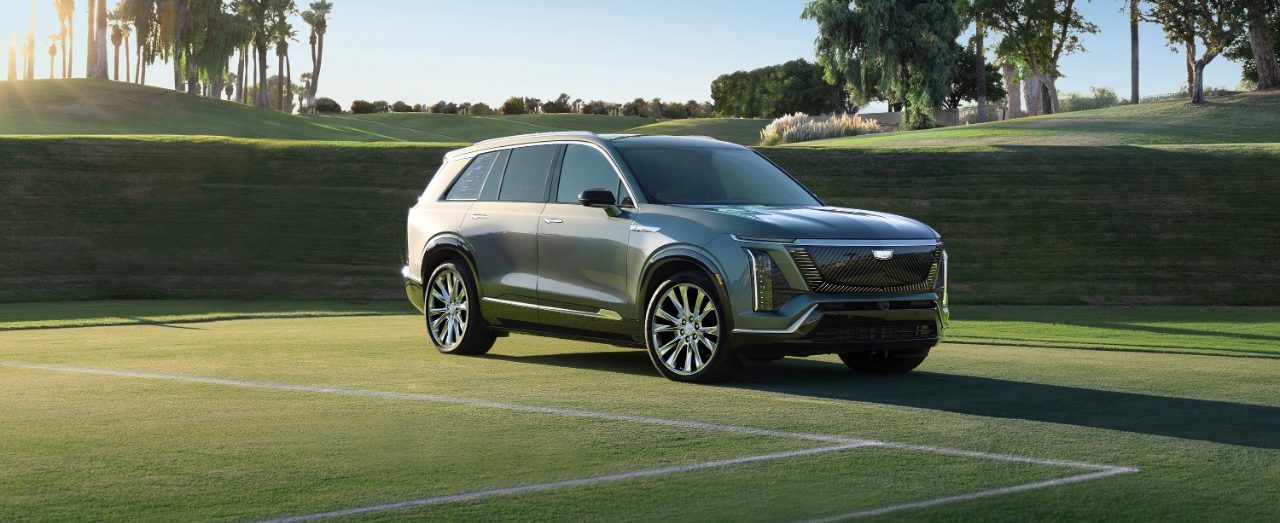 Cadillac introduces the all-electric 2026 VISTIQ, a luxury three-row SUV with 615 hp, Super Cruise, and a range of 300 miles, starting at $78,790. Production begins in 2025.