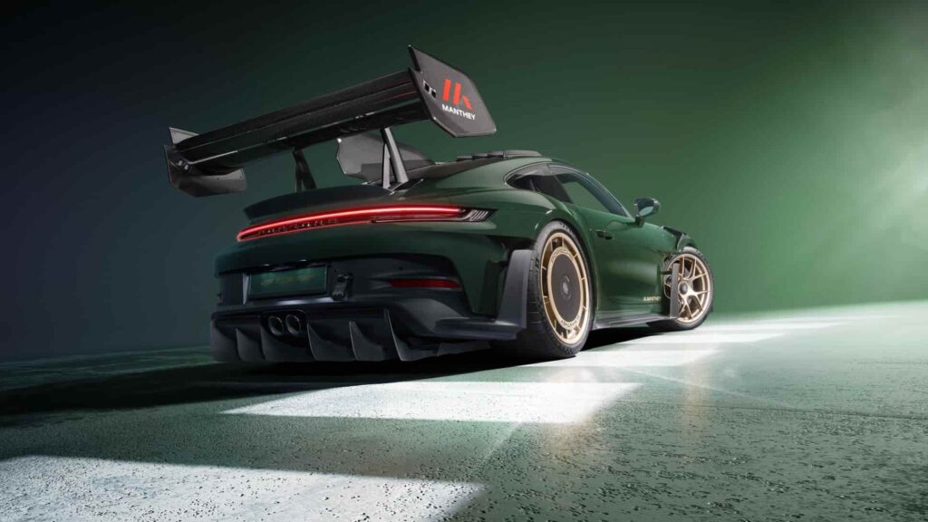 Porsche’s Manthey Kit for the 911 GT3 RS boosts track performance with over 1,000 kg downforce, advanced aerodynamics, semi-active suspension, and optimized racing brakes.