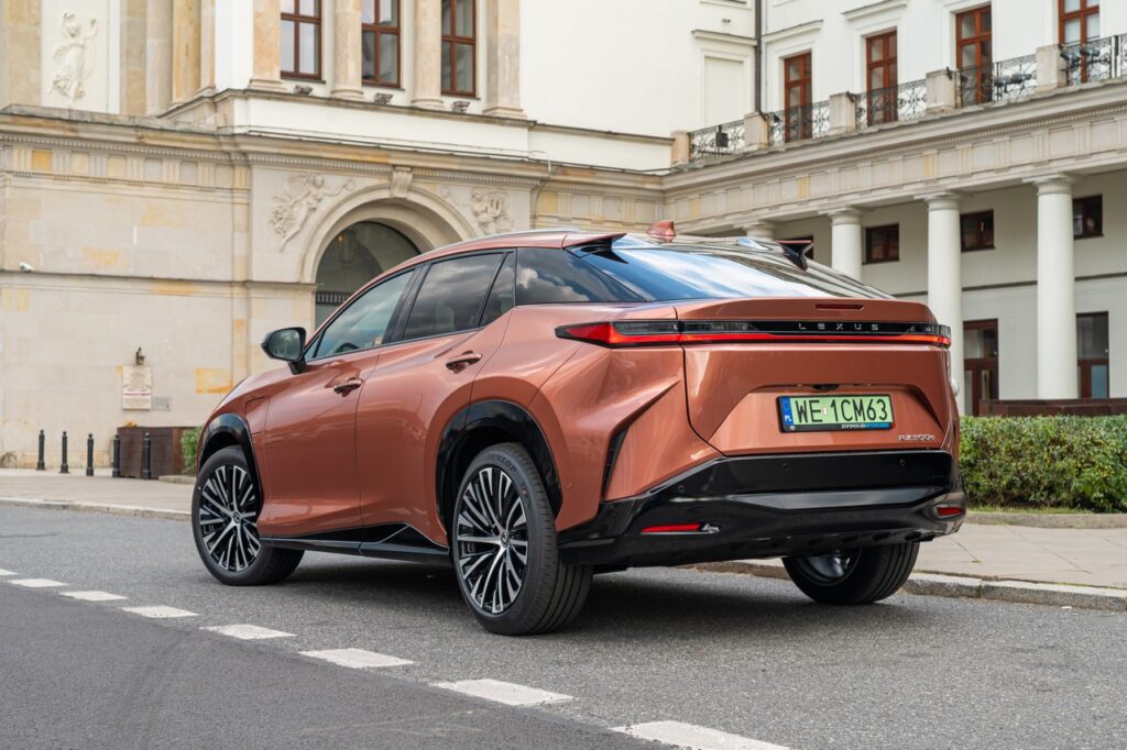 The all-electric Lexus RZ debuts in Poland with dual powertrains, innovative energy-saving tech, and luxury features, offering efficiency and style in the premium SUV market.