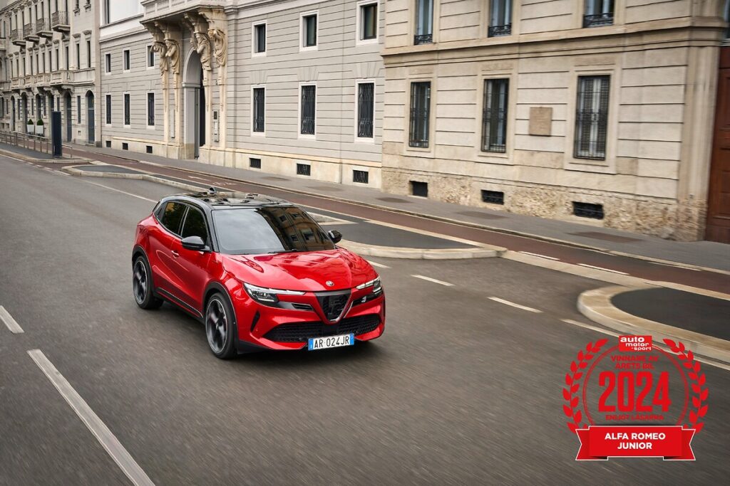 The Alfa Romeo Junior, crowned Car of the Year 2024 by Auto Motor & Sport Sweden, wins 26% of votes, showcasing Italian passion and innovation ahead of its Swedish debut.