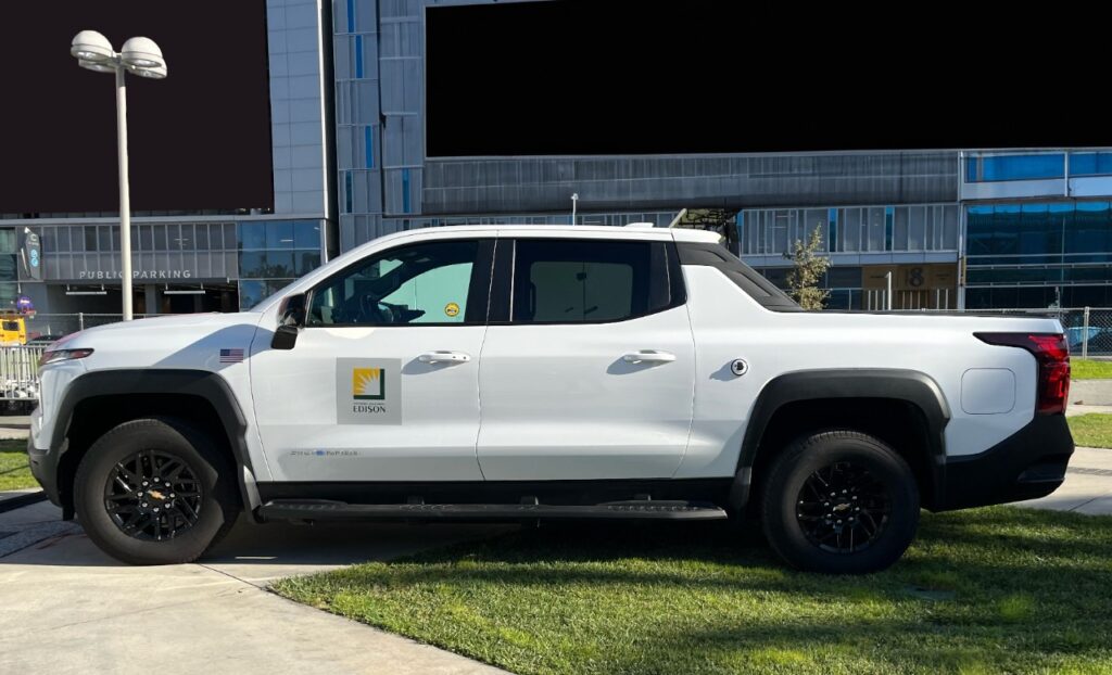 Southern California Edison adds 280 Chevy Silverado EVs to its fleet, advancing California’s clean energy goals with zero-emission efficiency and reduced ownership costs.