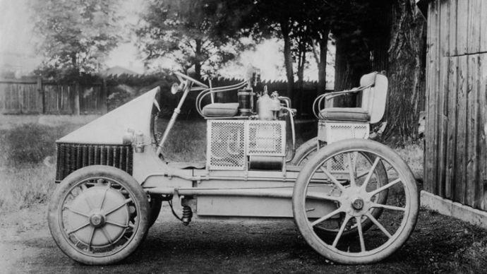 Over 120 years ago, Ferdinand Porsche revolutionized mobility with the Lohner-Porsche, the first electric car with wheel-hub motors, a foundation for hybrid and lunar technologies.