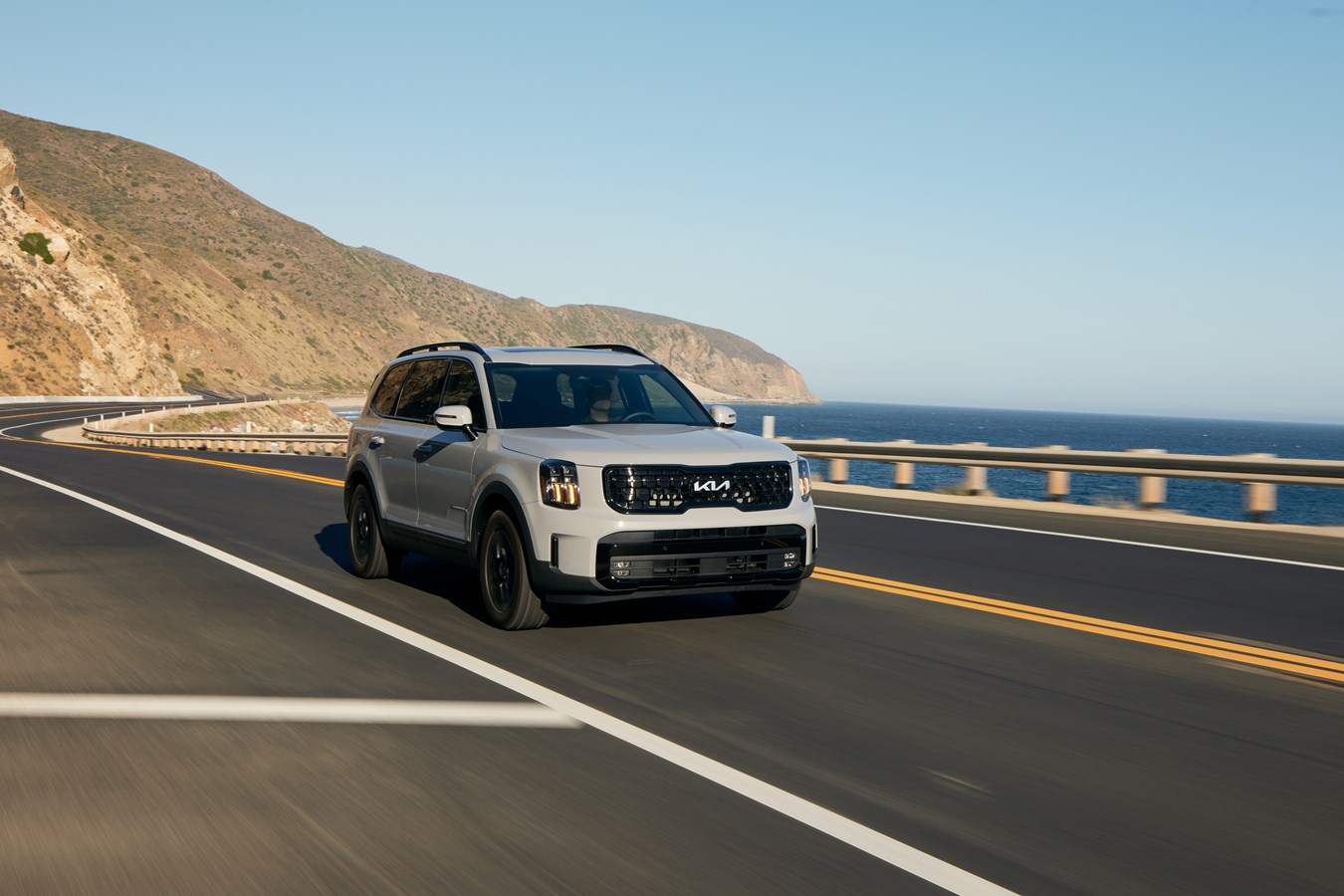 The Kia Telluride earns the 2025 J.D. Power U.S. ALG Residual Value Award, celebrating its lasting value, top-tier design, and leadership in the competitive midsize SUV segment.