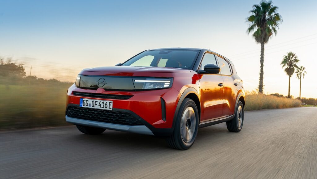 The all-new Opel Frontera debuts as an electrified SUV with bold design, advanced features, seating for up to seven, and options for hybrid or fully electric drivetrains.